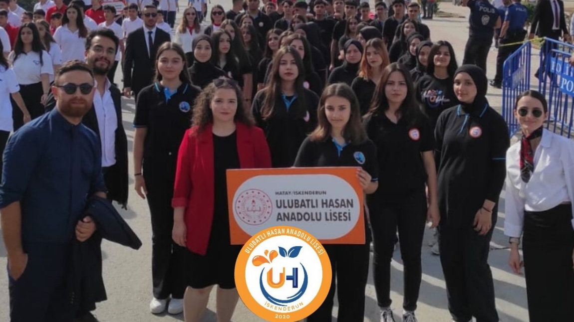 29 Ekim Tören Yürüyüşümüz - Ulubatlı Hasan Anadolu Lisesi