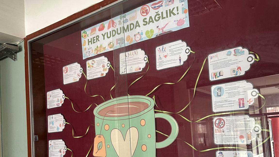 “Her Yudumda Sağlık” Temalı Pano Çalışmamız
